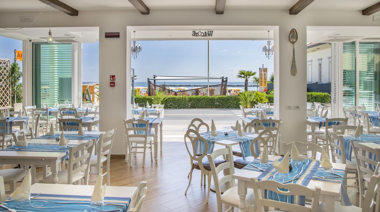White Suite & Apartments Bellaria-Igea Marina Exterior photo